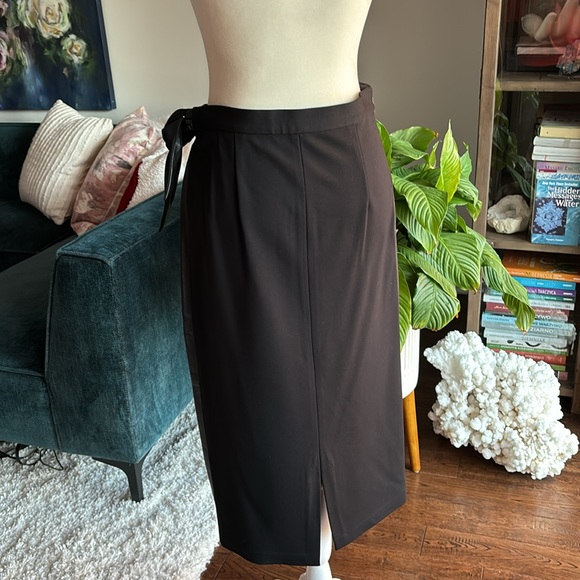 DVF Black Midi Skirt - Picture 10 of 16